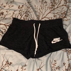 Nike pocketed drawstring cloth shorts